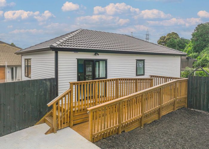  at 1/15 Lane Road, Weymouth, Manukau City, Auckland