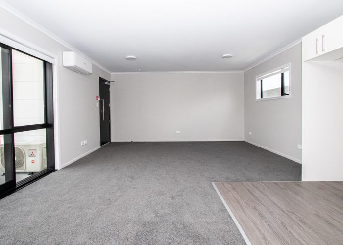  at 109/17 Vialou Street, Hamilton Central, Hamilton