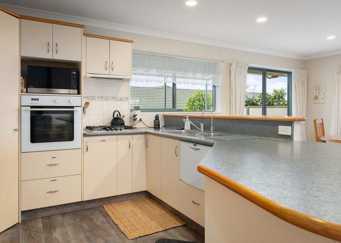  at 4 Lansdowne Road, Katikati, Katikati