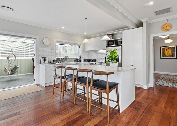  at 90 Melbourne Road, Island Bay, Wellington