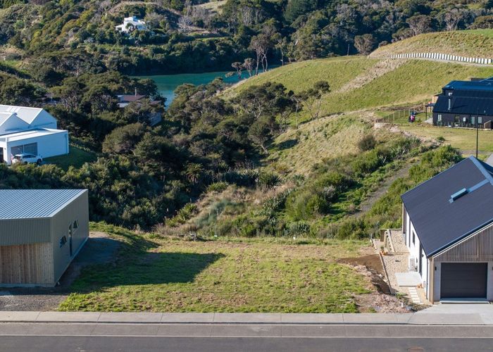 For sale 9 Kapokapowai Street, Raglan, Waikato, Waikato homes.co.nz