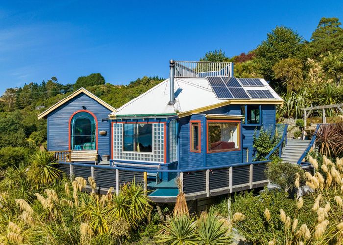  at 33 Slant Street, Careys Bay, Dunedin