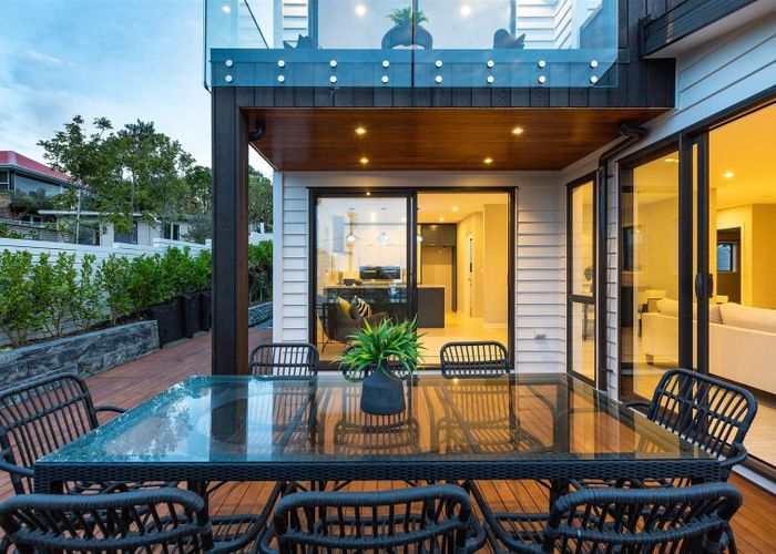  at 25 Rothesay Bay Road, Rothesay Bay, Auckland