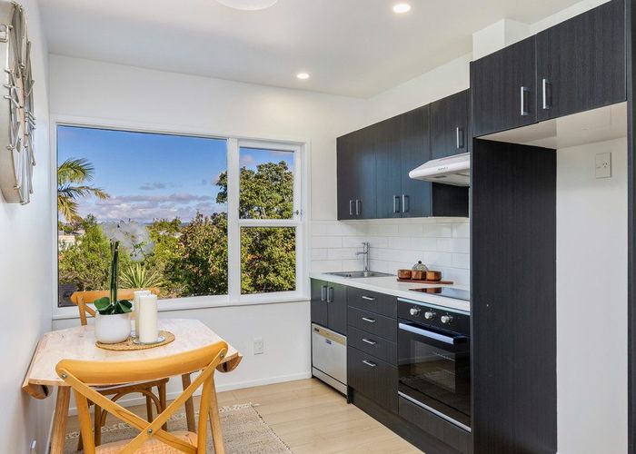  at 4/28 Willcott Street, Mount Albert, Auckland City, Auckland