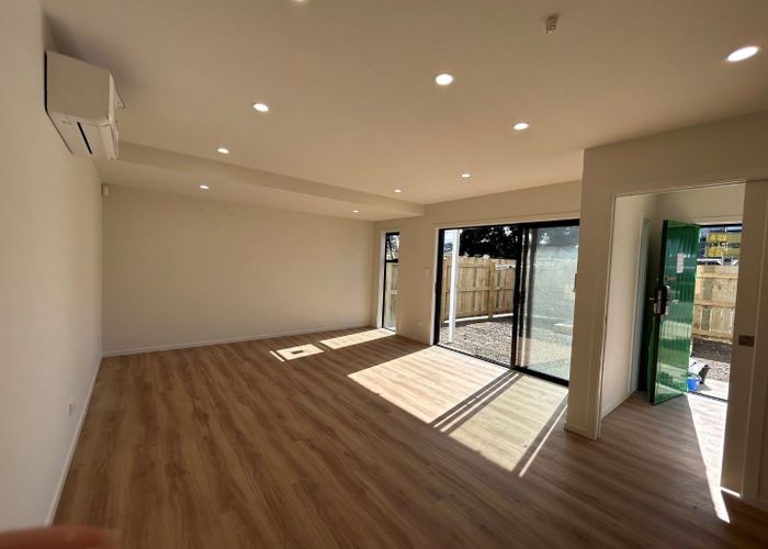  at 6D Grays Road, Plimmerton, Porirua