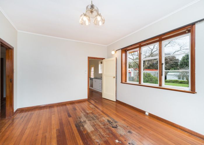  at 121 Savage Crescent, West End, Palmerston North