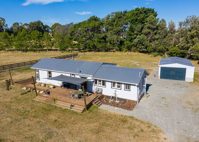  at 92 Chester Road, Clareville, Carterton