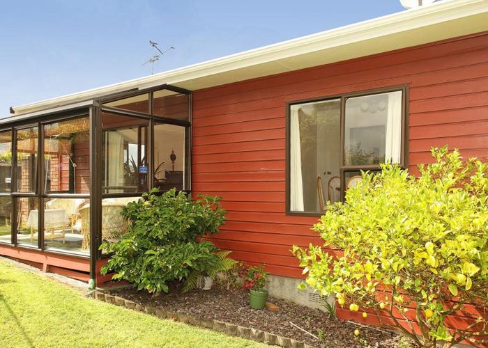 at 9 Viewmont Drive, Harbour View, Lower Hutt