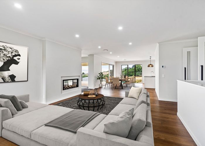  at 8 Tau Drive, Flat Bush, Auckland