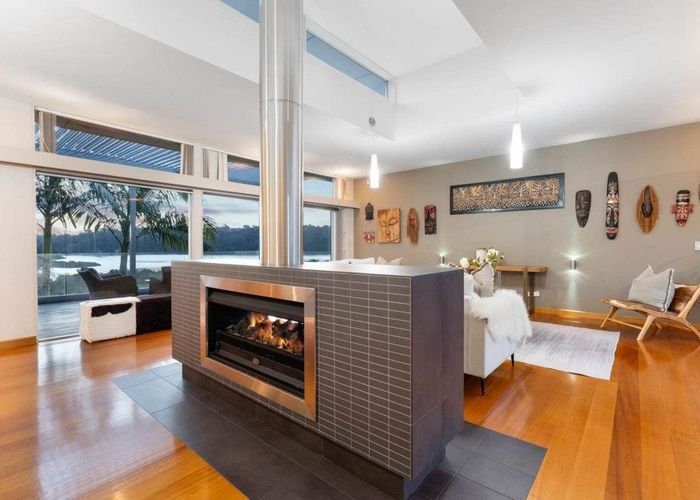  at 21 Schopolo Place, Albany, North Shore City, Auckland