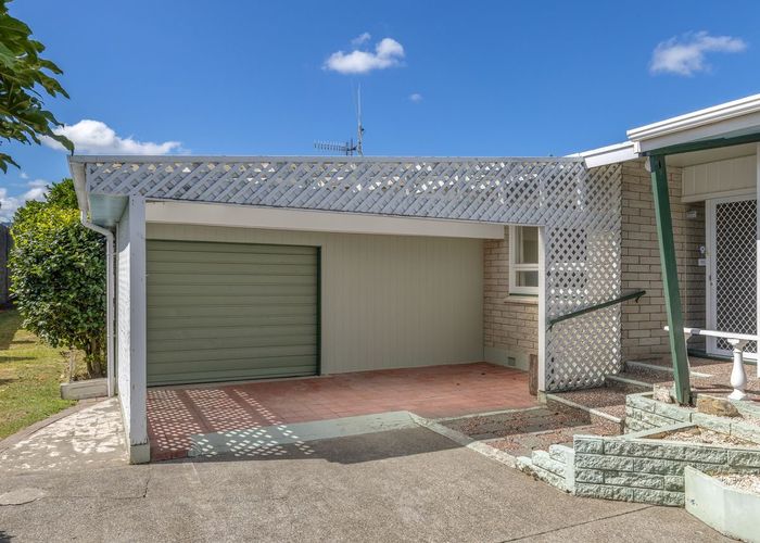  at 4 Glen Street, Levin, Levin