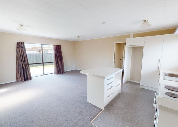  at 126 Roberts Line, Kelvin Grove, Palmerston North