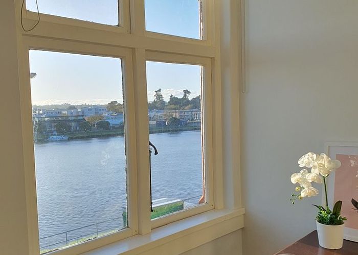  at Apt 8/15 Putiki Drive, Durie Hill, Whanganui, Manawatu / Whanganui