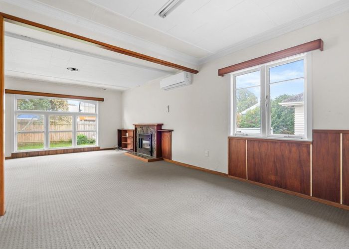  at 221 Great South Road, Manurewa, Manukau City, Auckland
