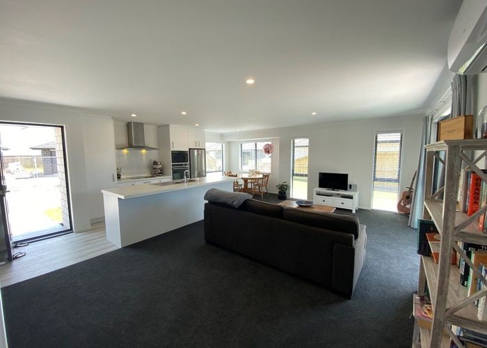  at 6 Mercury Lane, Papamoa