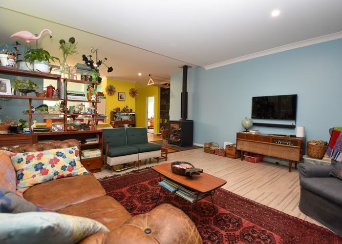  at 8 Kent Street, Carterton
