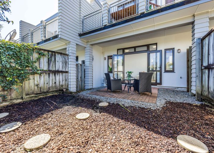  at 99/92 Bush Road, Albany, North Shore City, Auckland