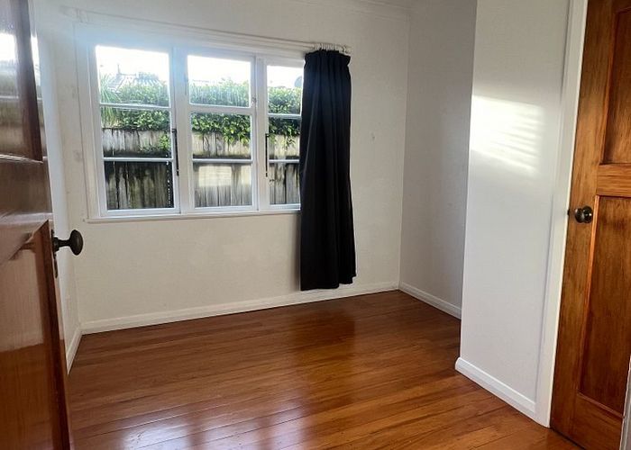  at 13 Maranui Avenue, Point Chevalier, Auckland City, Auckland