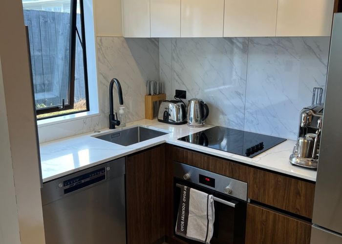  at 5/72 Tiraumea Drive, Pakuranga, Manukau City, Auckland