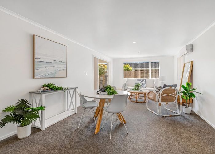  at 8/262 Centreway Road, Orewa, Orewa