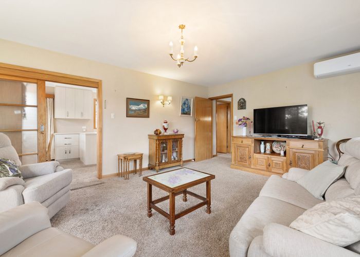  at 182 Centaurus Road, Saint Martins, Christchurch