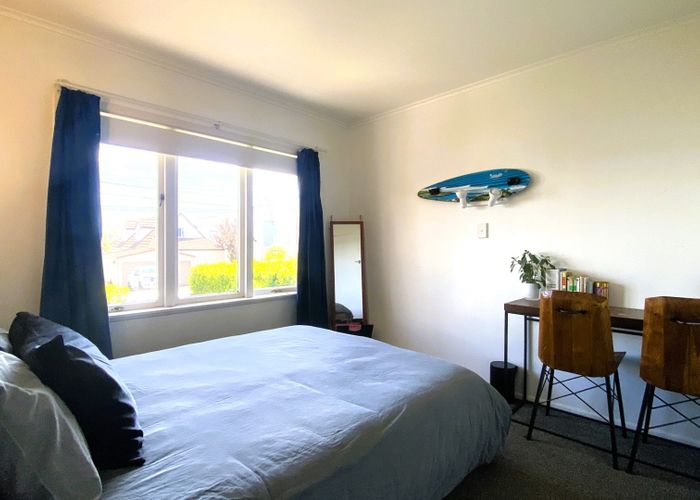  at 3/6 Corrella Road, Belmont, North Shore City, Auckland