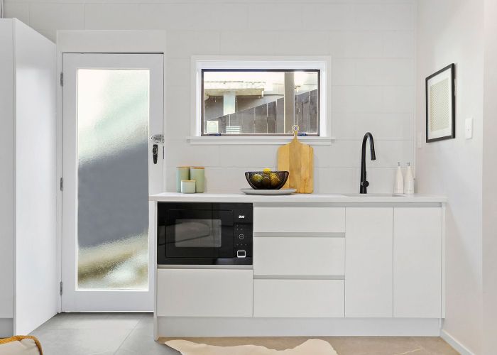  at 1/237 Rangatira Road, Beach Haven, Auckland