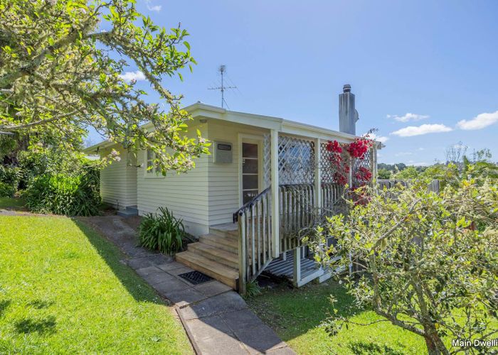  at 94 The Avenue, Lucas Heights, North Shore City, Auckland