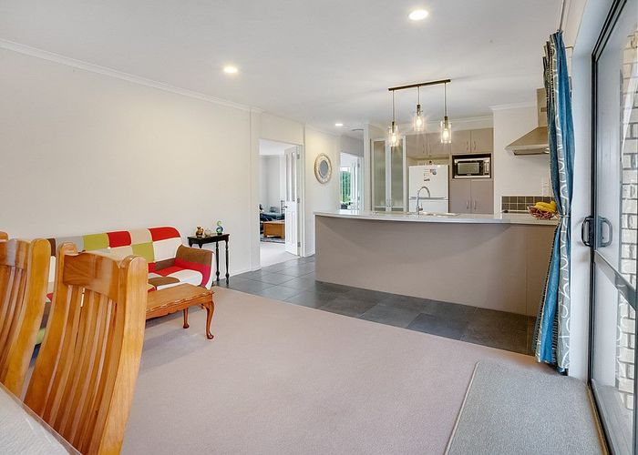  at 8 Ricardo Court, Manurewa, Auckland