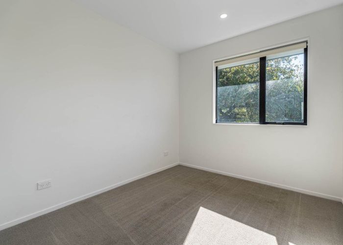  at 13 Eileen Newey Place, Henderson, Waitakere City, Auckland