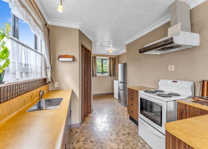  at 6 Earnslaw Crescent, Bryndwr, Christchurch City, Canterbury