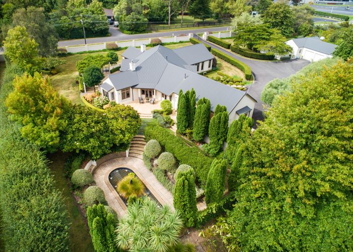  at 5 Waicola Drive, Fitzherbert, Palmerston North