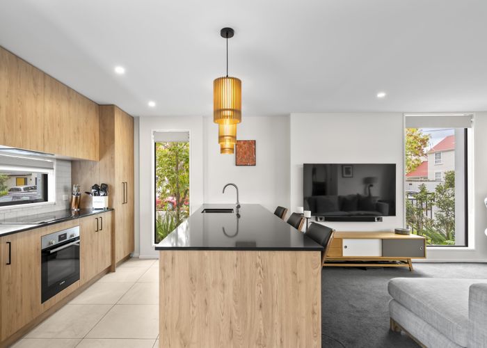  at 1/10 Bishop Street, St. Albans, Christchurch City, Canterbury