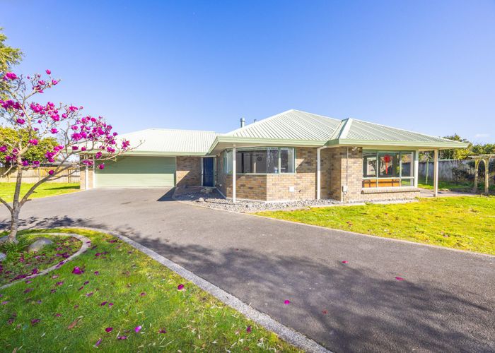  at 14 Halcione Close, Flagstaff, Hamilton, Waikato