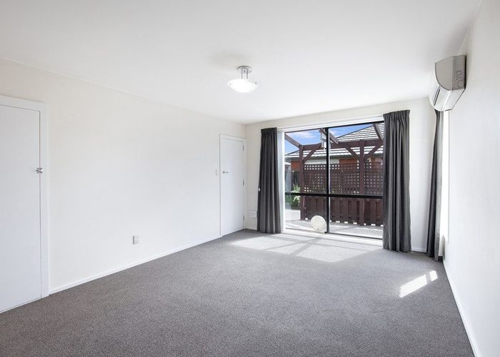  at 4/183 Hastings Street East, Waltham, Christchurch City, Canterbury