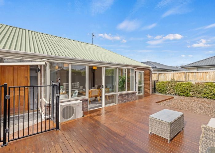  at 2/73 Vagues Road, Papanui, Christchurch City, Canterbury