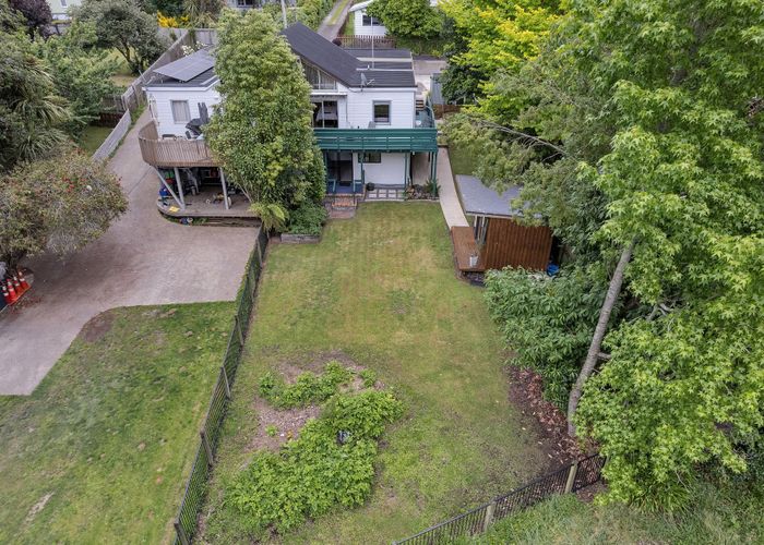  at 100b Grand Vue Road, Kawaha Point, Rotorua, Bay Of Plenty