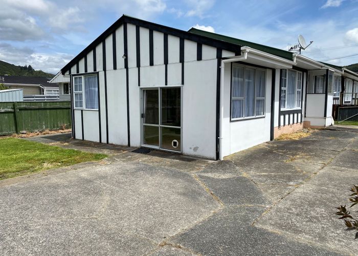  at 2/87 Main Road, Wainuiomata, Lower Hutt