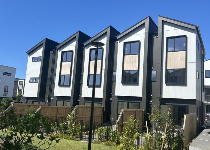  at 12 Tahepuia Lane, Mount Wellington, Auckland City, Auckland