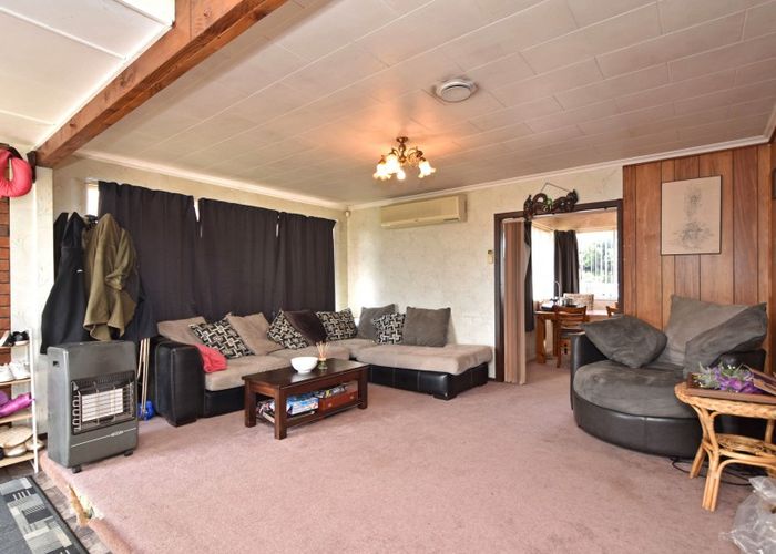  at 7 Avon Road, Clifton, Invercargill