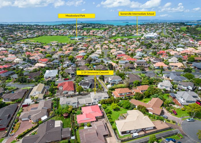  at 2/39 Simmental Crescent, Somerville, Auckland