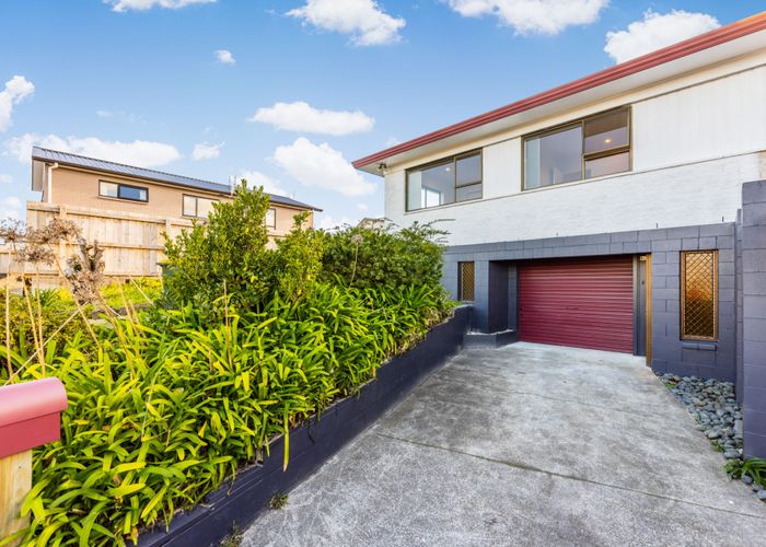  at 2/9 Malte Brun Place, Papatoetoe, Manukau City, Auckland
