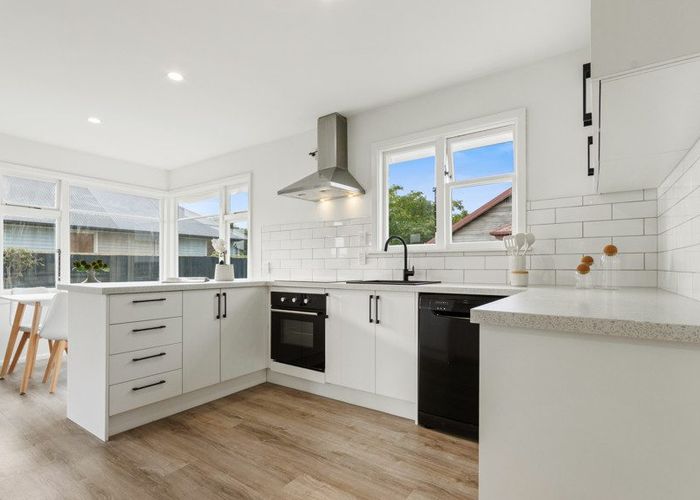  at 1/172 Langdons Road, Northcote, Christchurch