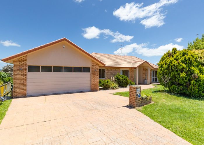 at 3 Tironui Terrace, Western Heights, Hamilton