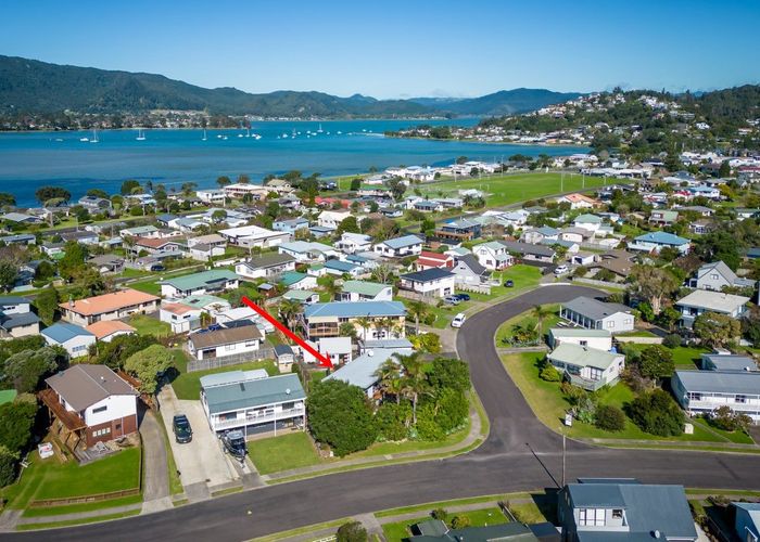  at 2 Norfolk Place, Tairua, Tairua