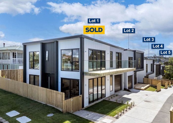  at 129 Arran Road, Browns Bay, North Shore City, Auckland