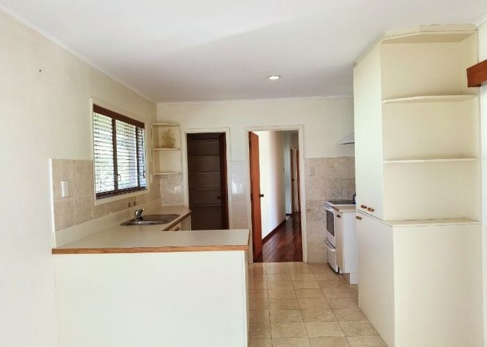  at 12 Covic Avenue, Blockhouse Bay, Auckland City, Auckland