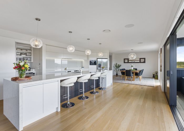  at 290 Whitford Park Rd, Whitford