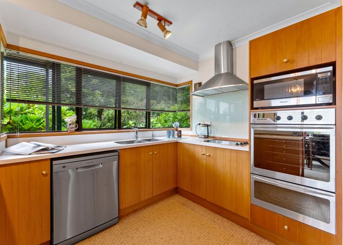  at 1/12 Greenvalley Rise, Glenfield, Auckland