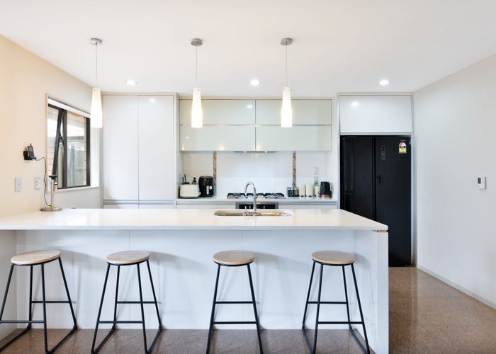  at 112 Lake Panorama Drive, Henderson Valley, Auckland